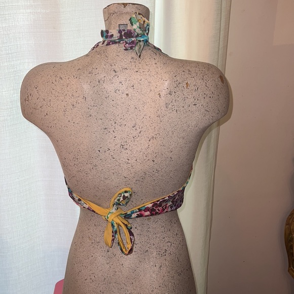 A. Che rainbow Animal print bikini top swim top!! - Picture 3 of 6